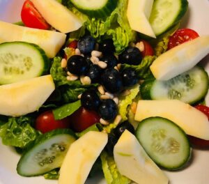 apple and blueberry salad